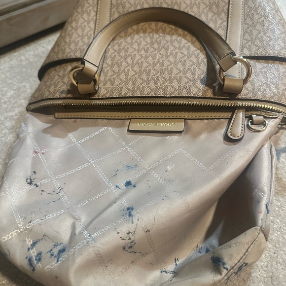 Michael Kors Tote Sullivan Signature Convertible Top Zip Handbag Beige, Used - Picture 7 of 7